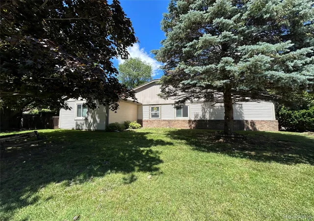 Homes for sale in Delhi Charter Township Ingham, MI | 2150 Phillips Ave, Delhi Charter Township Ingham, MI 48842 | MLS# 20261041776