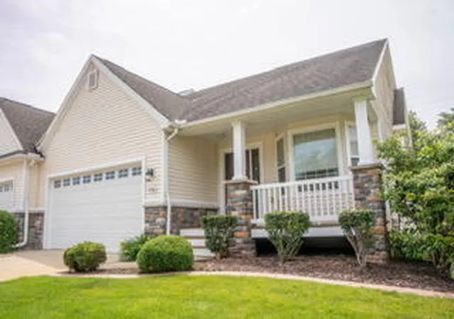 Photo 4 of Condo for sale at 4583 Devon Dr, Jackson, MI 49201 | MLS# 55026027432 | Listing updated on 2026-10-08