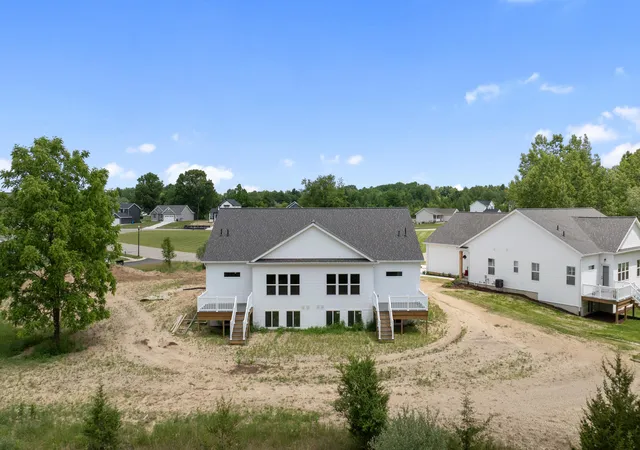 Listing Photo 4 - Condo for sale in building located at 134 Ashley Ct, Brooklyn, MI 49230