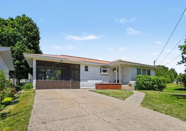 Photo 1 of Single family home for sale at 312 Cedar St, Wayland, MI 49348 | MLS# 65026027442 | Listing updated on 2026-09-11