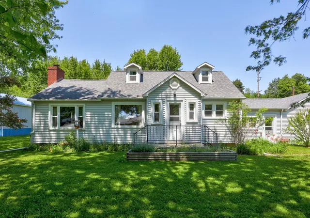 Photo 1 of Sale Pending at 359 Gaway St, Vassar, MI 48768 | MLS# 5050210351 | Listing updated on 2026-06-17