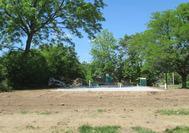 1st image of 82 Greenwood Ave, Battle Creek, MI 49037 | MLS# 64026027463