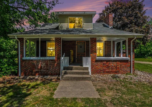 Photo 2 of Single family home for sale at 6375 Benton Rd, Jackson, MI 49201 | MLS# 55026027468 | Listing updated on 2026-06-16