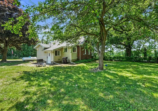 Photo 4 of Single family home for sale at 6375 Benton Rd, Jackson, MI 49201 | MLS# 55026027468 | Listing updated on 2026-06-16