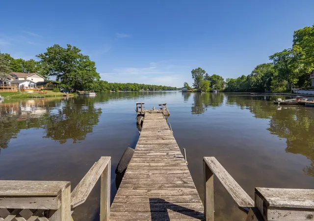 2nd image of 601 N Kalamazoo St, Paw Paw, MI 49079 | MLS# 66026027495