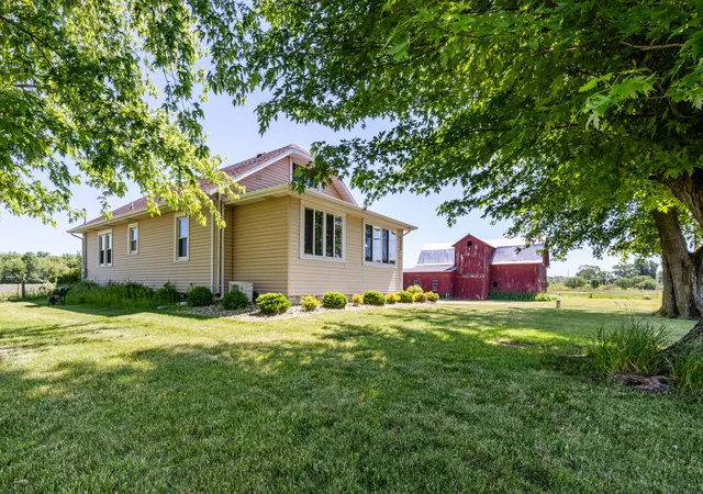 1st image of 887 W Hinchman Rd, Baroda, MI 49101 | MLS# 69026027497
