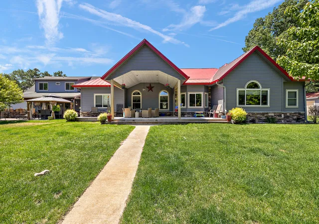 3rd image of 8662 W Edgewood Rd, Mears, MI 49436 | MLS# 67026027499