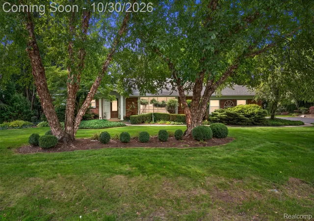 Photo 1 of Single family home for sale at 5504 Westwood Ln, Bloomfield Hills, MI 48301 | MLS# 20261041865 | Listing updated on 2026-10-30