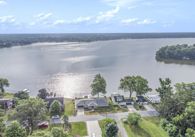 Homes for sale in Colon Village St Joseph, MI | 905 Elm St, Colon Village St Joseph, MI 49040 | MLS# 68026027503