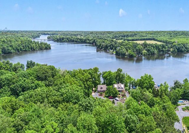 5th image of 3411 Lake Chapin Dr, Berrien Springs, MI 49103 | MLS# 69026027512