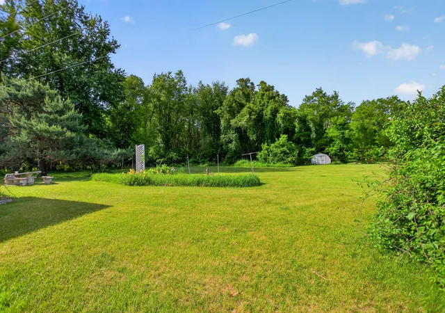 Photo 3 of Single family home for sale at 3635 Hart Rd, Jackson, MI 49201 | MLS# 55026027518 | Listing updated on 2026-06-09
