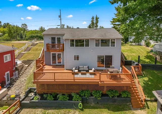 Photo 4 of Single family home for sale at 13854 Emens Dr, Hudson, MI 49247 | MLS# 53026027524 | Listing updated on 2026-07-25