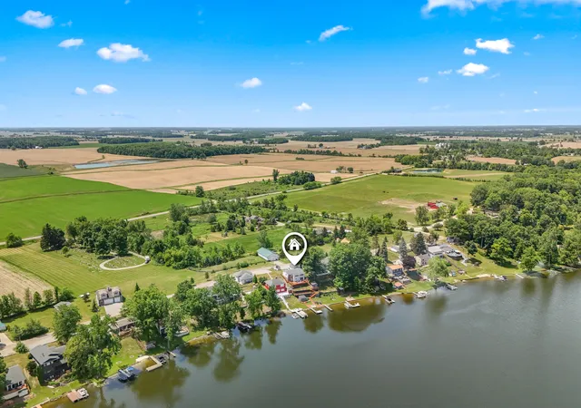 Photo 3 of Single family home for sale at 13854 Emens Dr, Hudson, MI 49247 | MLS# 53026027524 | Listing updated on 2026-07-25