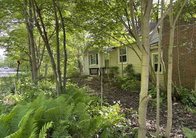 Photo 1 of Single family home for sale at 5962 S Lake Leelanau Dr, Traverse City, MI 49684 | MLS# 78080069314 | Listing updated on 2026-08-24