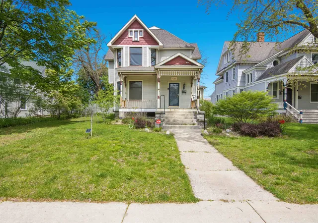 1st image of 441 E State St, Traverse City, MI 49686 | MLS# 78080069316