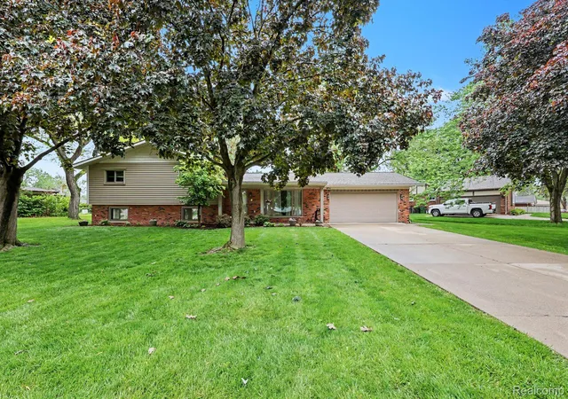 Photo 3 of Single family home for sale at 13555 Terry Dr, Shelby Township, MI 48315 | MLS# 20261041914 | Listing updated on 2026-06-14