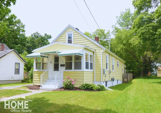 1st image of 1106 Regent St, Lansing, MI 48912 | MLS# 5050210405