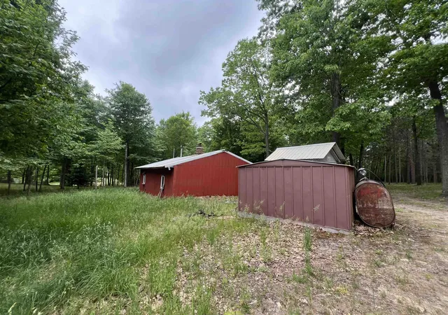 4th image of 4169 N 25 Rd, Mesick, MI 49668 | MLS# 78080069319