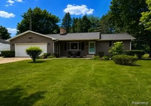 Photo 3 of Single family home for sale at 2234 W Caro Rd, Caro, MI 48723 | MLS# 20261041917 | Listing updated on 2026-09-03