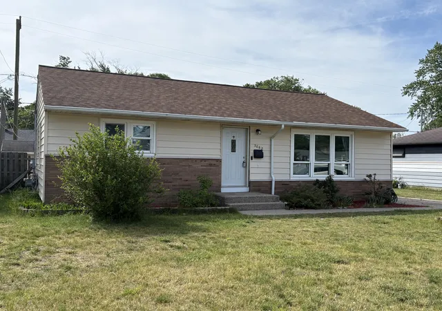 Photo 1 of Sale Pending at 3062 Eastland Rd, Muskegon, MI 49441 | MLS# 65026027558 | Listing updated on 2026-06-13