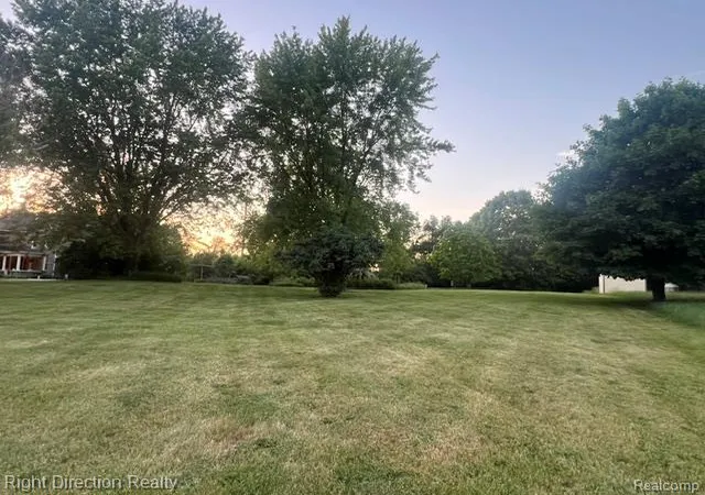 Photo 3 of Single family home for sale at 2601 Beck Rd, Howell, MI 48843 | MLS# 20261041930 | Listing updated on 2026-06-11