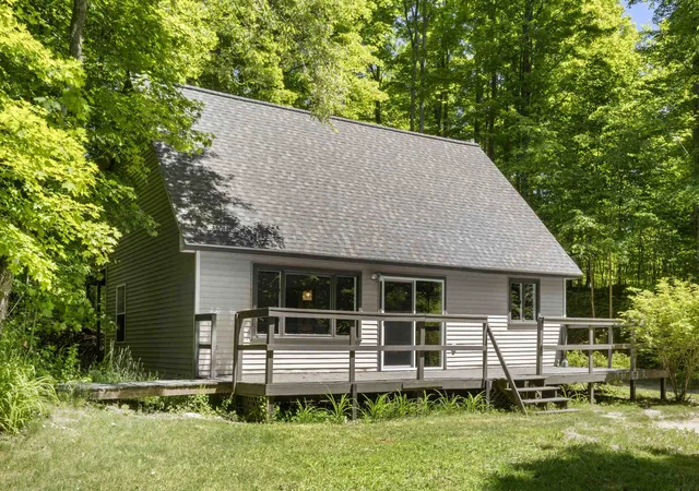Photo 1 of Single family home for sale at 9310 Marl Ln, Buckley, MI 49620 | MLS# 78080069323 | Listing updated on 2026-06-14