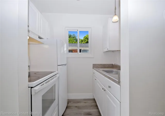 Photo 4 of Condo for sale at 31831 Grand River Ave, Farmington, MI 48336 | MLS# 20261041957 | Listing updated on 2026-06-15