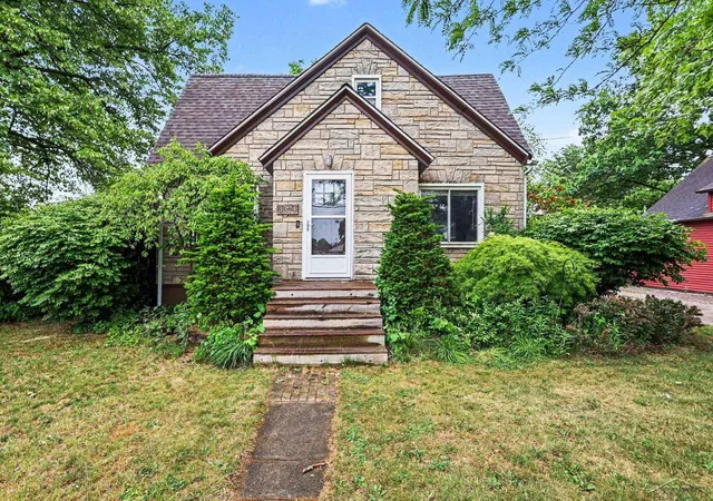 Photo 1 of Single family home for sale at 3374 Winter St, Saginaw, MI 48604 | MLS# 61050210426 | Listing updated on 2026-09-11