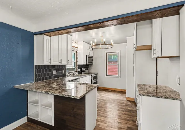Photo 4 of Single family home for sale at 3374 Winter St, Saginaw, MI 48604 | MLS# 61050210426 | Listing updated on 2026-09-11