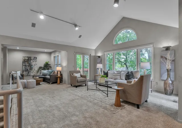 Photo 4 of Condo for sale at 558 Heritage Dr, Ann Arbor, MI 48105 | MLS# 81026027589 | Listing updated on 2026-09-16