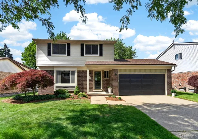 Photo 1 of Sale Pending at 2133 Keystone Dr, Sterling Heights, MI 48310 | MLS# 20261041974 | Listing updated on 2026-06-11
