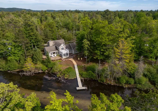 2nd image of 3 Crystal Bnd, Glen Arbor, MI 49636 | MLS# 78080069338