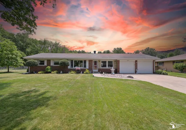 Photo 1 of Sale Pending at 1065 Valetta Dr, Temperance, MI 48182 | MLS# 57050210443 | Listing updated on 2026-06-18