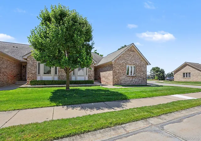 Photo 3 of Condo for sale at 13750 Treeland Dr, Shelby Township, MI 48315 | MLS# 20261041999 | Listing updated on 2026-06-21