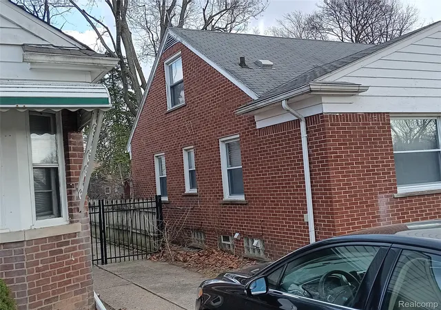 Photo 3 of Single family home for sale at 11332 Riverdale, Redford, MI 48239 | MLS# 20261042032 | Listing updated on 2026-06-19