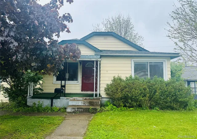 Photo 1 of Sale Pending at 116 W Brooklyn Ave, Pontiac, MI 48340 | MLS# 20261042039 | Listing updated on 2026-06-12