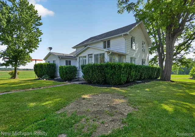 Photo 3 of Single family home for sale at 11374 Lahring Rd, Byron, MI 48418 | MLS# 20261042048 | Listing updated on 2026-09-14