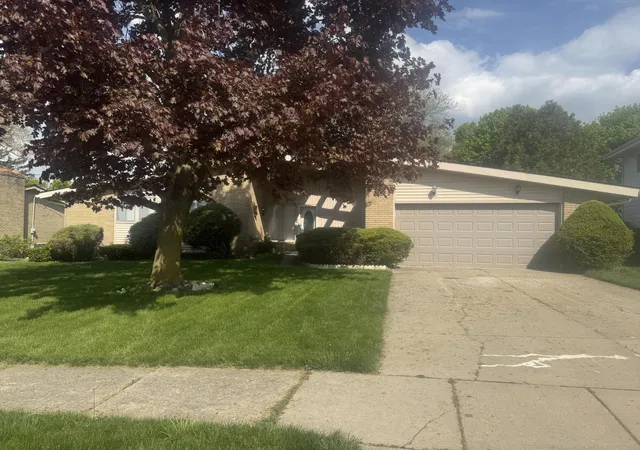 Photo 1 of Sale Pending at 1321 Eldorado Dr, Flint, MI 48504 | MLS# 81026027639 | Listing updated on 2026-06-11