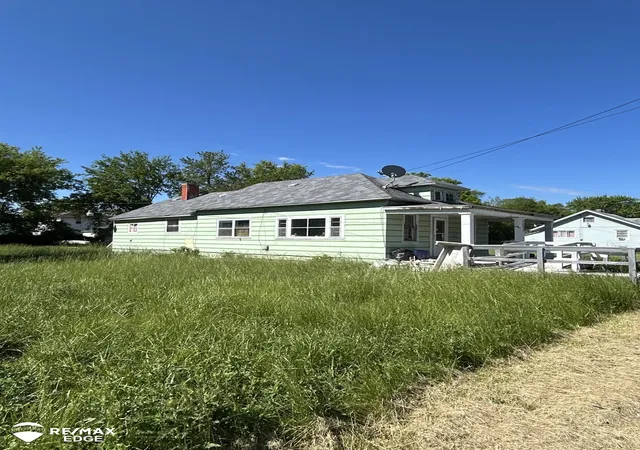 Photo 2 of Single family home for sale at 3326 Ruckle St, Saginaw, MI 48601 | MLS# 5050210465 | Listing updated on 2026-09-06