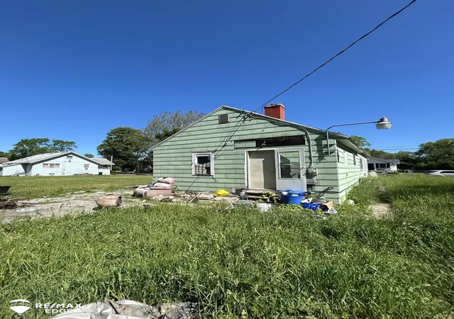 Photo 4 of Single family home for sale at 3326 Ruckle St, Saginaw, MI 48601 | MLS# 5050210465 | Listing updated on 2026-09-06