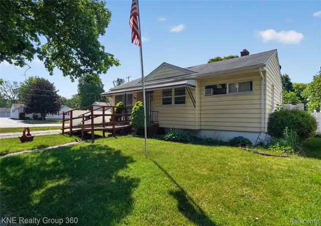 Photo 3 of Single family home for sale at 3842 Beechwood Ave, Flint, MI 48506 | MLS# 20261042062 | Listing updated on 2026-09-14