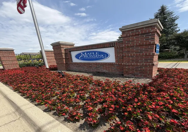 2nd image of 11107 Farmingdale Ln #130, Walled Lake, MI 48390 | MLS# 81026027645