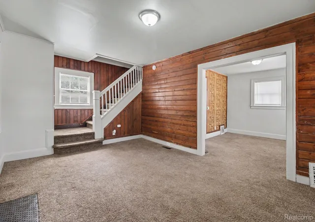 Photo 4 of Single family home for sale at 680 N Perry St, Pontiac, MI 48342 | MLS# 20261042076 | Listing updated on 2026-06-20