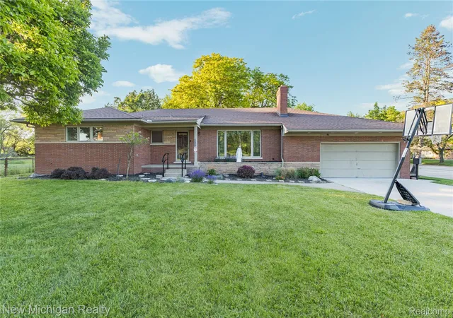1st image of 8359 Chicago Rd, Warren, MI 48093 | MLS# 20261042078
