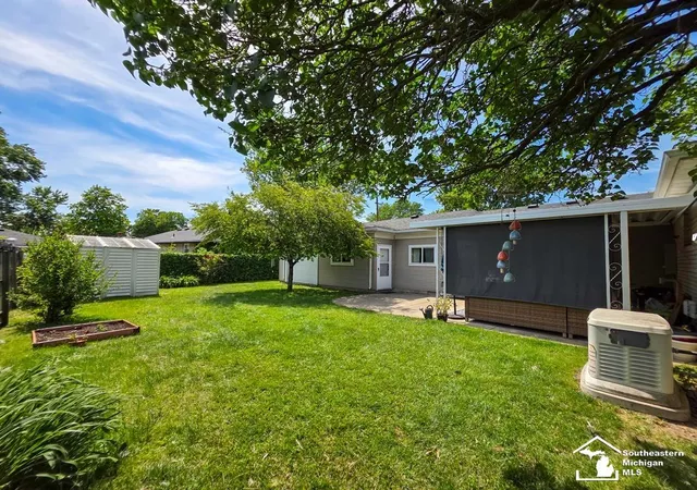 Photo 3 of Single family home for sale at 419 Richards Dr, Monroe, MI 48162 | MLS# 57050210471 | Listing updated on 2026-06-12