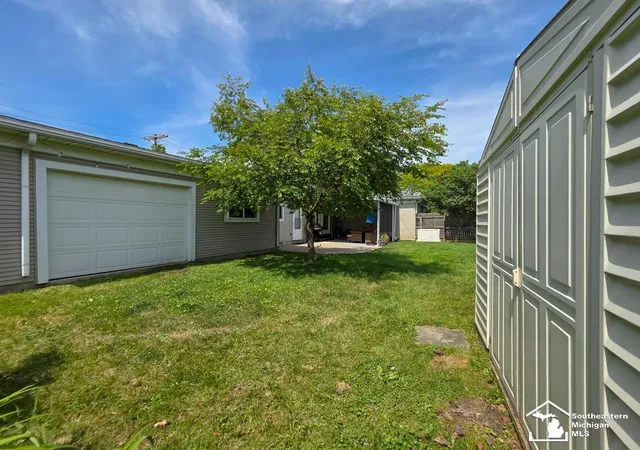 Photo 3 of Single family home for sale at 419 Richards Dr, Monroe, MI 48162 | MLS# 57050210471 | Listing updated on 2026-06-12