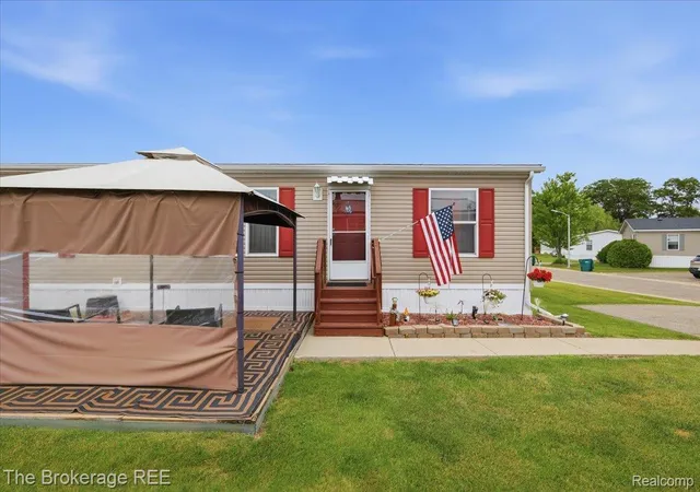 Homes for sale in Tyrone Township Livingston, MI | 9542 Foxwell Cir, Tyrone Township Livingston, MI 48430 | MLS# 20261042089