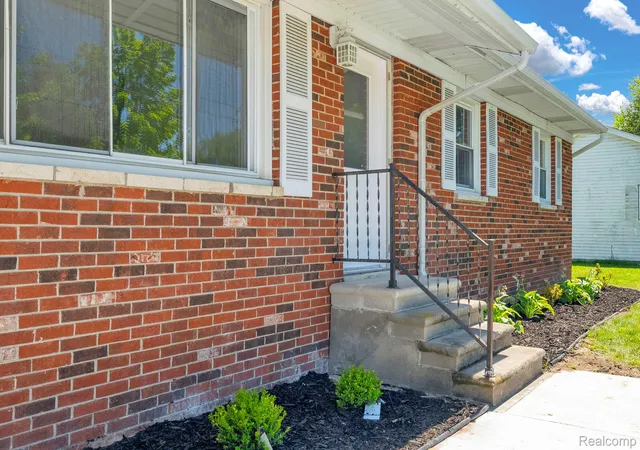 Homes for sale in Fort Gratiot Charter Township St Clair, MI | 4046 State Rd, Fort Gratiot Charter Township St Clair, MI 48059 | MLS# 20261042098