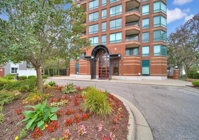 Photo 2 of Condo for sale at 3320 Spinnaker Ln #3A, Detroit, MI 48207 | MLS# 20261042103 | Listing updated on 2026-06-09