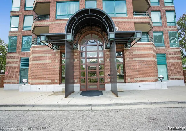 Photo 3 of Condo for sale at 3320 Spinnaker Ln #3A, Detroit, MI 48207 | MLS# 20261042103 | Listing updated on 2026-06-09